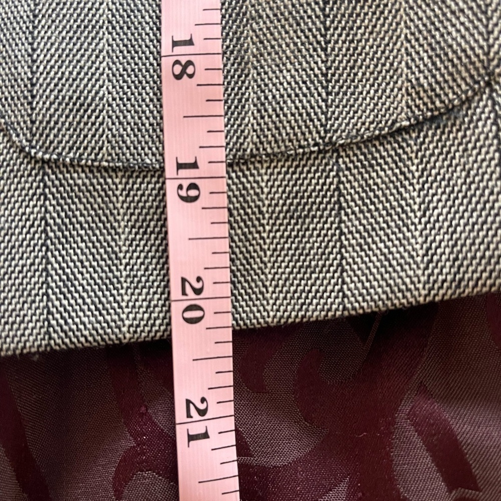 harvé bernard by Bernard Holtzman blazer • size 4P - Picture 8 of 9